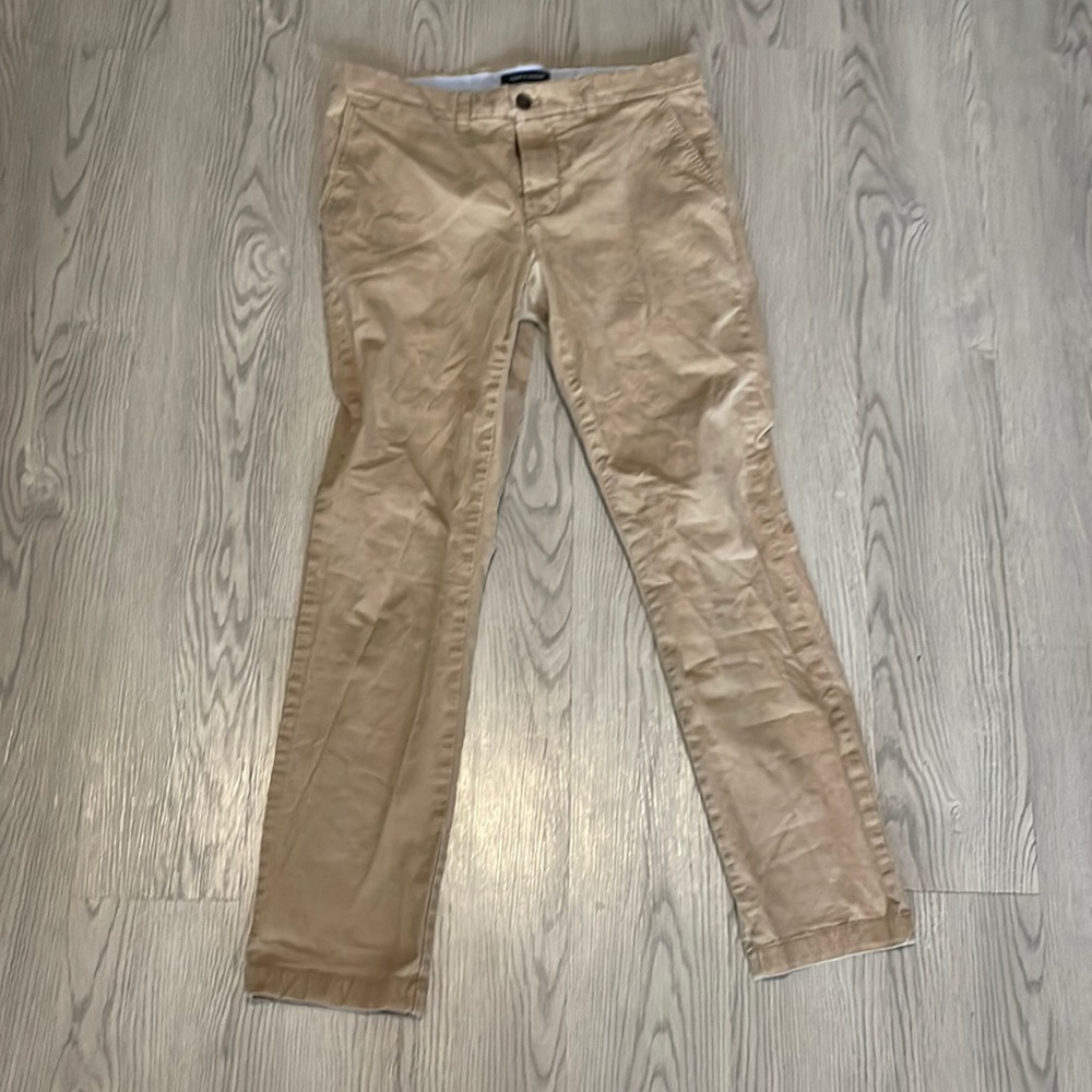 Tommy Hilfiger Khakis